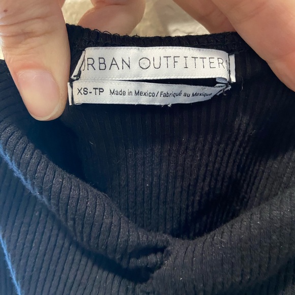 Urban Outfitters Black Ribbed Cutout Crop Tank size XS - Picture 7 of 10